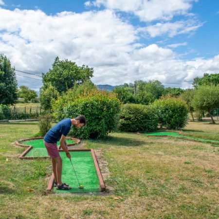 mini-golf